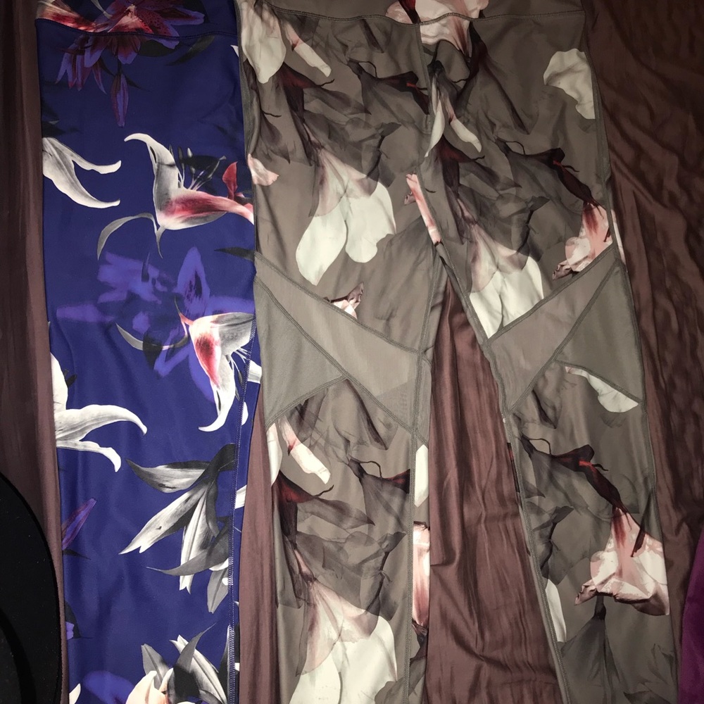 Fabletics yoga workout pants XL set for both